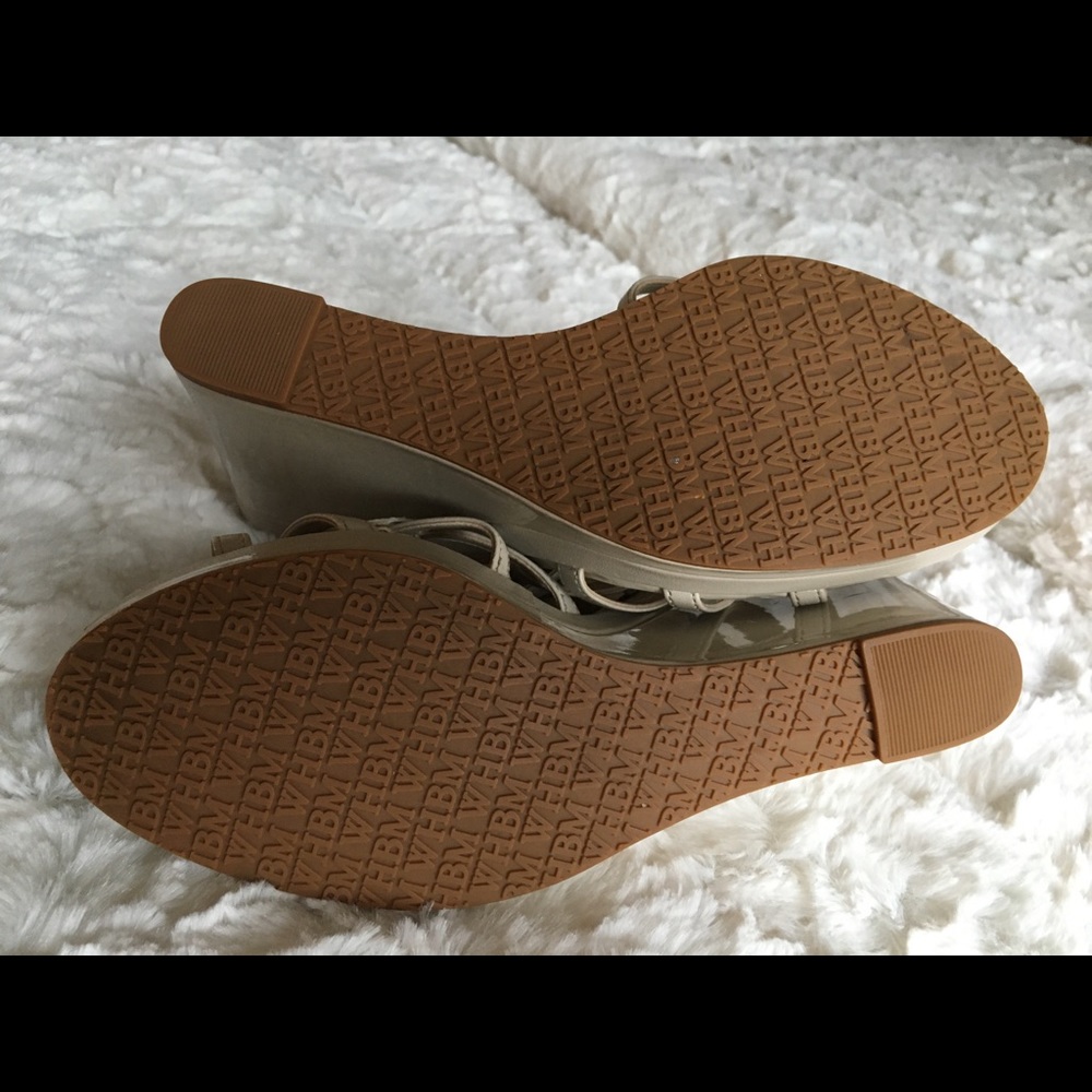 White House Black Market Shoes. - Picture 3 of 5